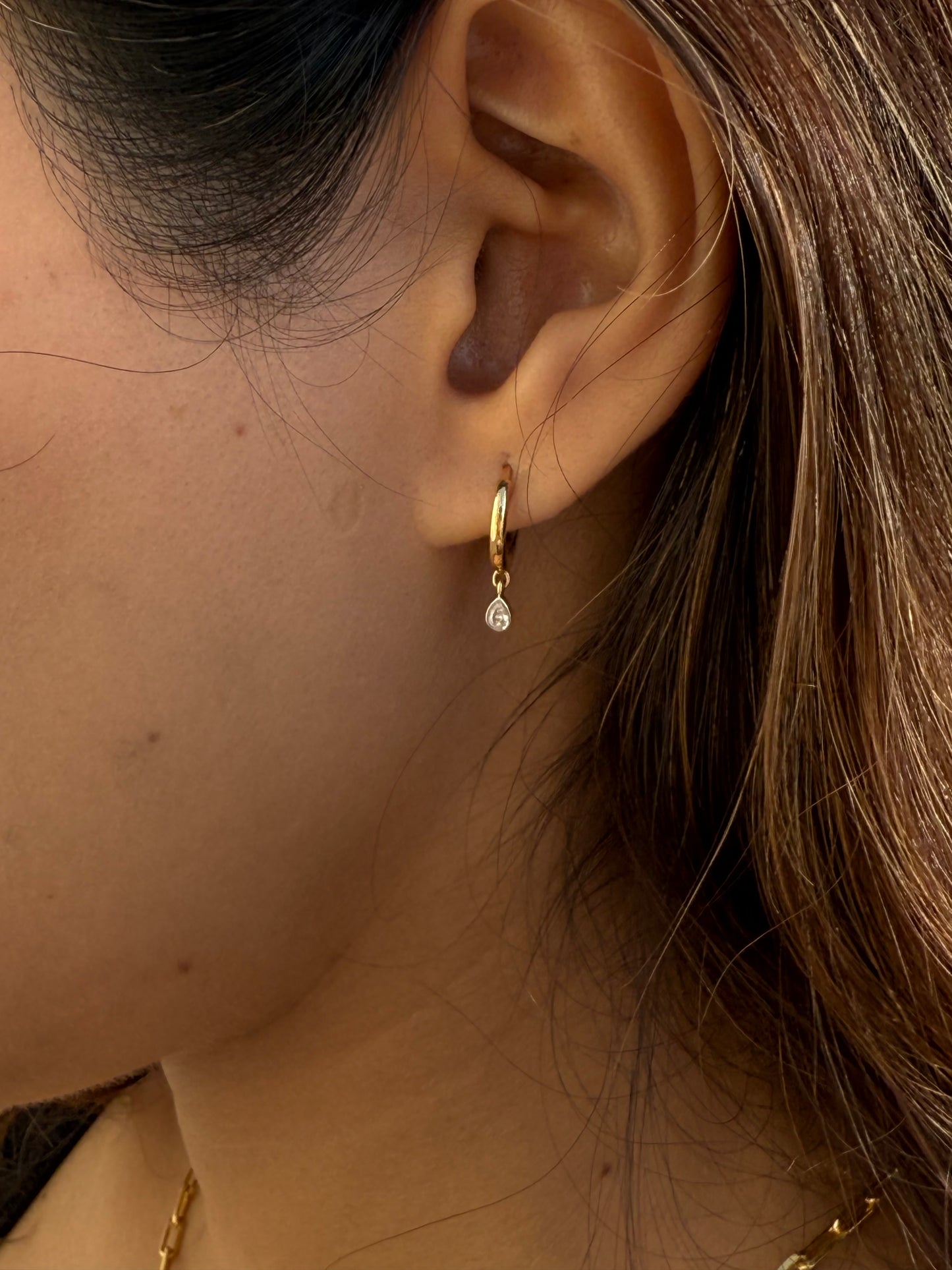 Mini Teardrop Huggies