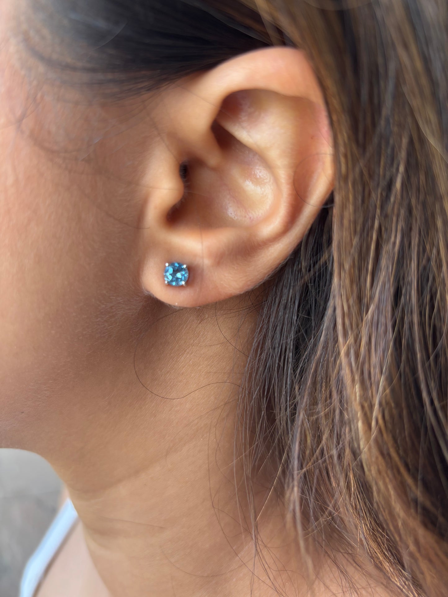 Single Stone Stud Earrings