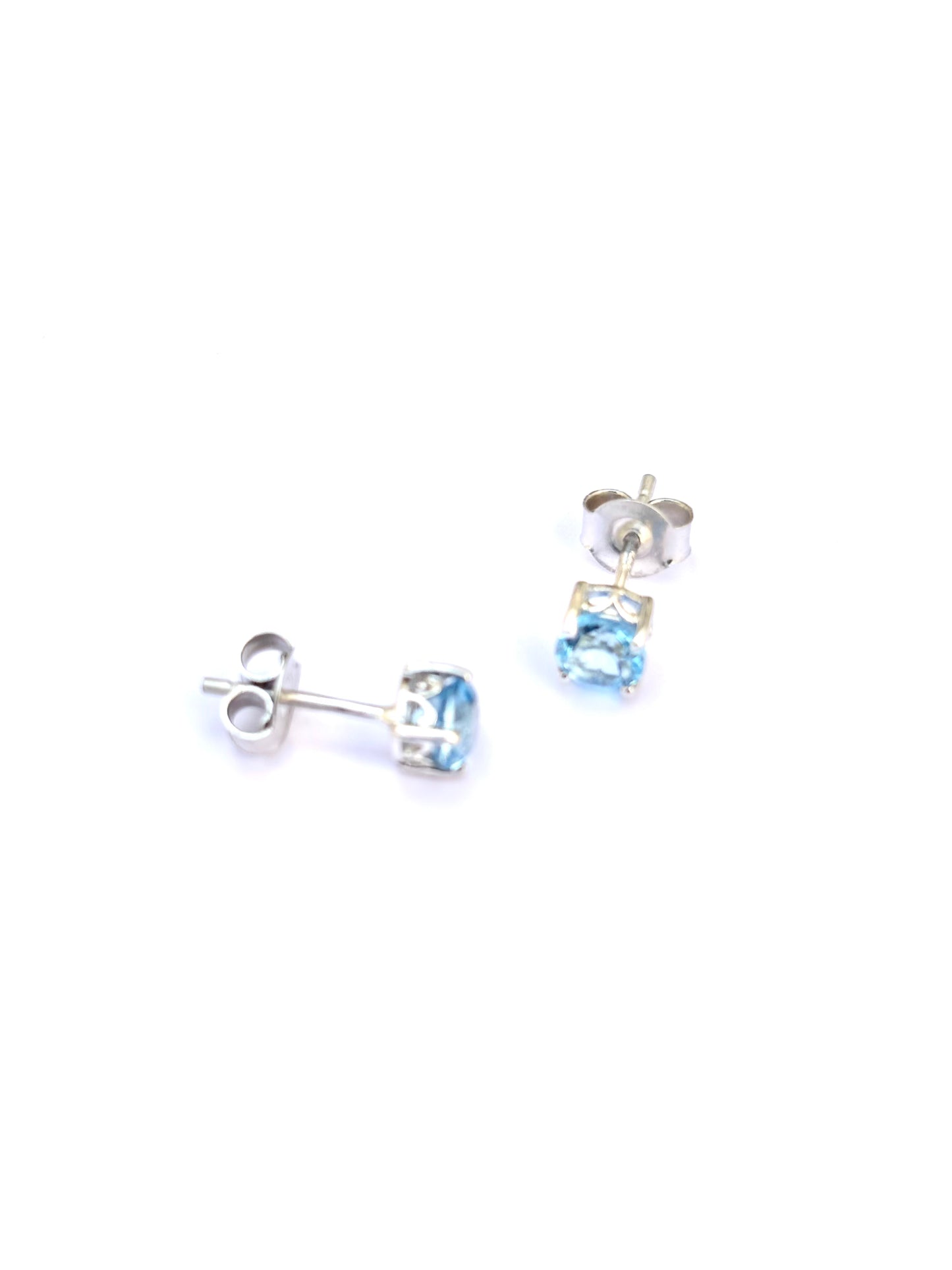 Single Stone Stud Earrings